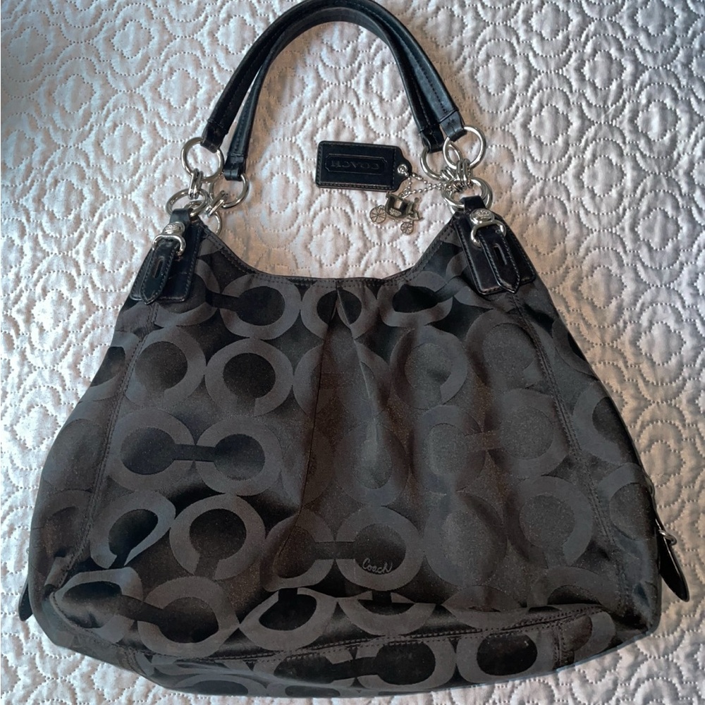 Black Coach Signature Maggie hobo sateen Shoulder Bag